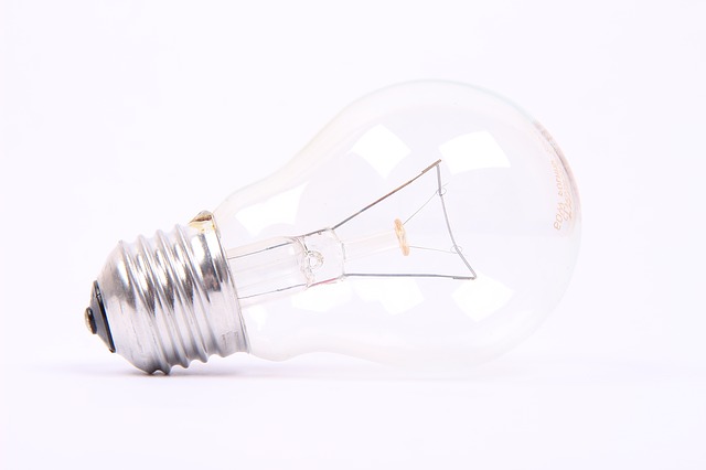 light-bulb-1439409_640